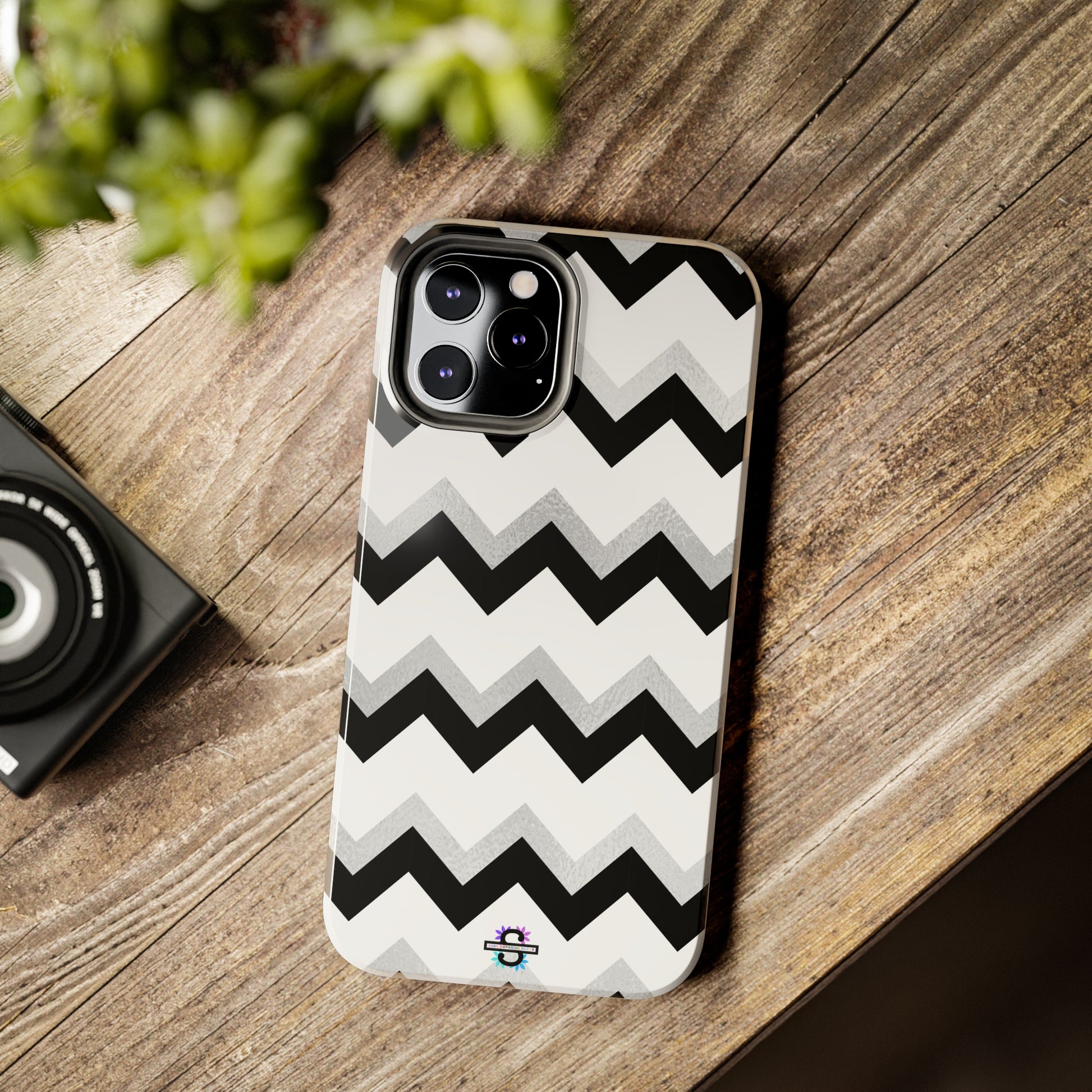 Zig Zag Black and White Phone Case | Mobile CoverSush Dopamine Decor