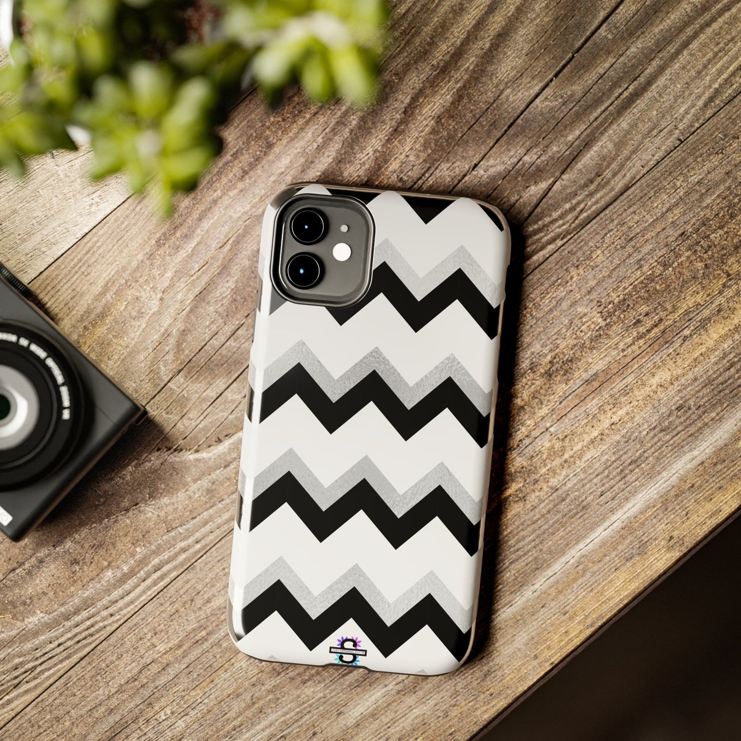 Zig Zag Black and White Phone Case | Mobile CoverSush Dopamine Decor