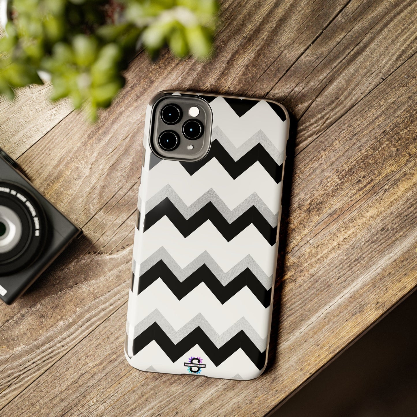 Zig Zag Black and White Phone Case | Mobile CoverSush Dopamine Decor